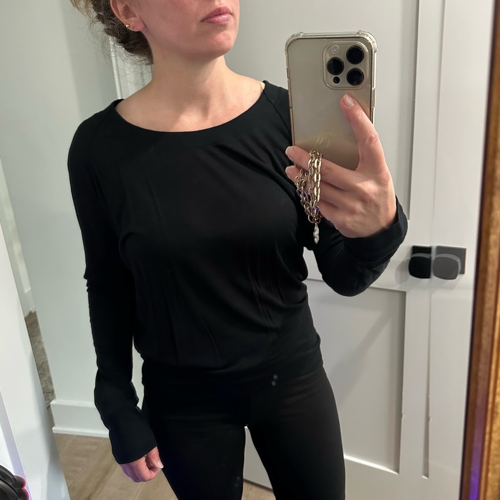 SALE❗️ Express Black Long Sleeve Top with Low Back - Picture 2 of 6